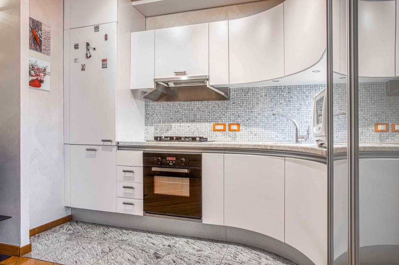 Joivy Vibrant Flat With Balcony Apartment Milano Ngoại thất bức ảnh